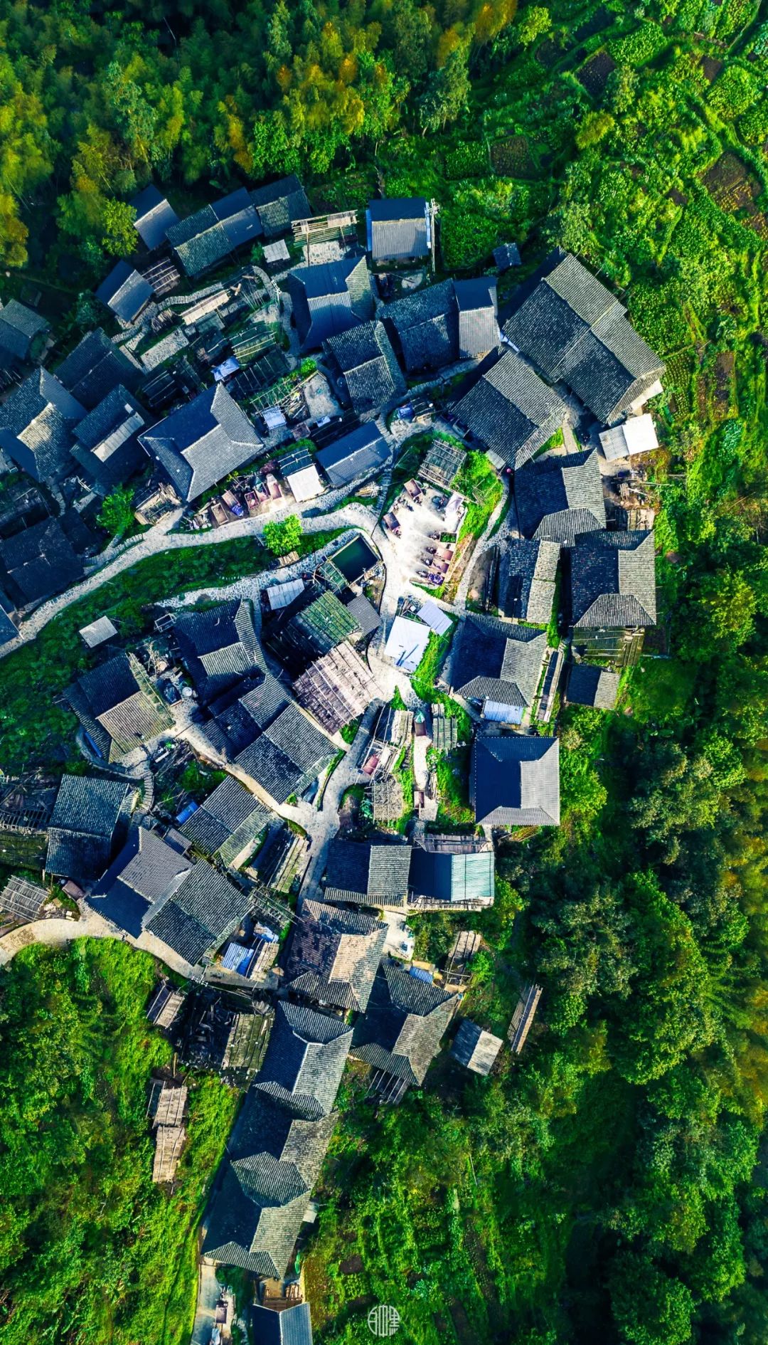 「荐读」朋友圈消失两年，他独自航拍中国，照片惊艳世界