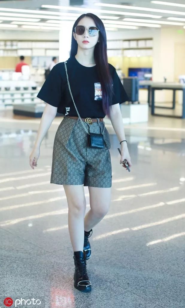 刘雯2019新包,今年流行的刘雯同款包