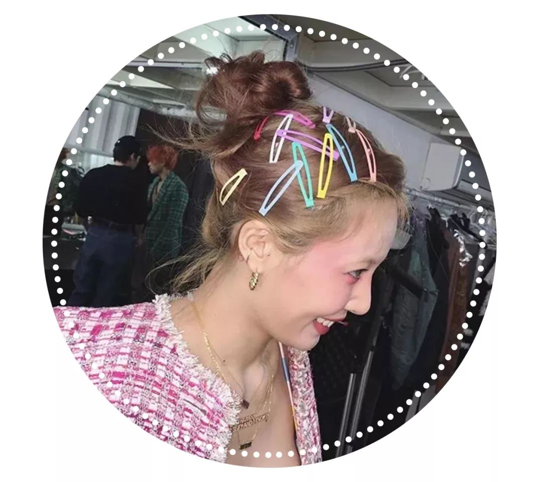 迪丽热巴杨超越猜图,杨超越瘦脸方法