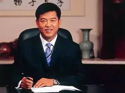 从民警到副所长,从民警到囚犯的故事