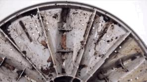 洗衣机里加点它，10分钟排出黑脏水