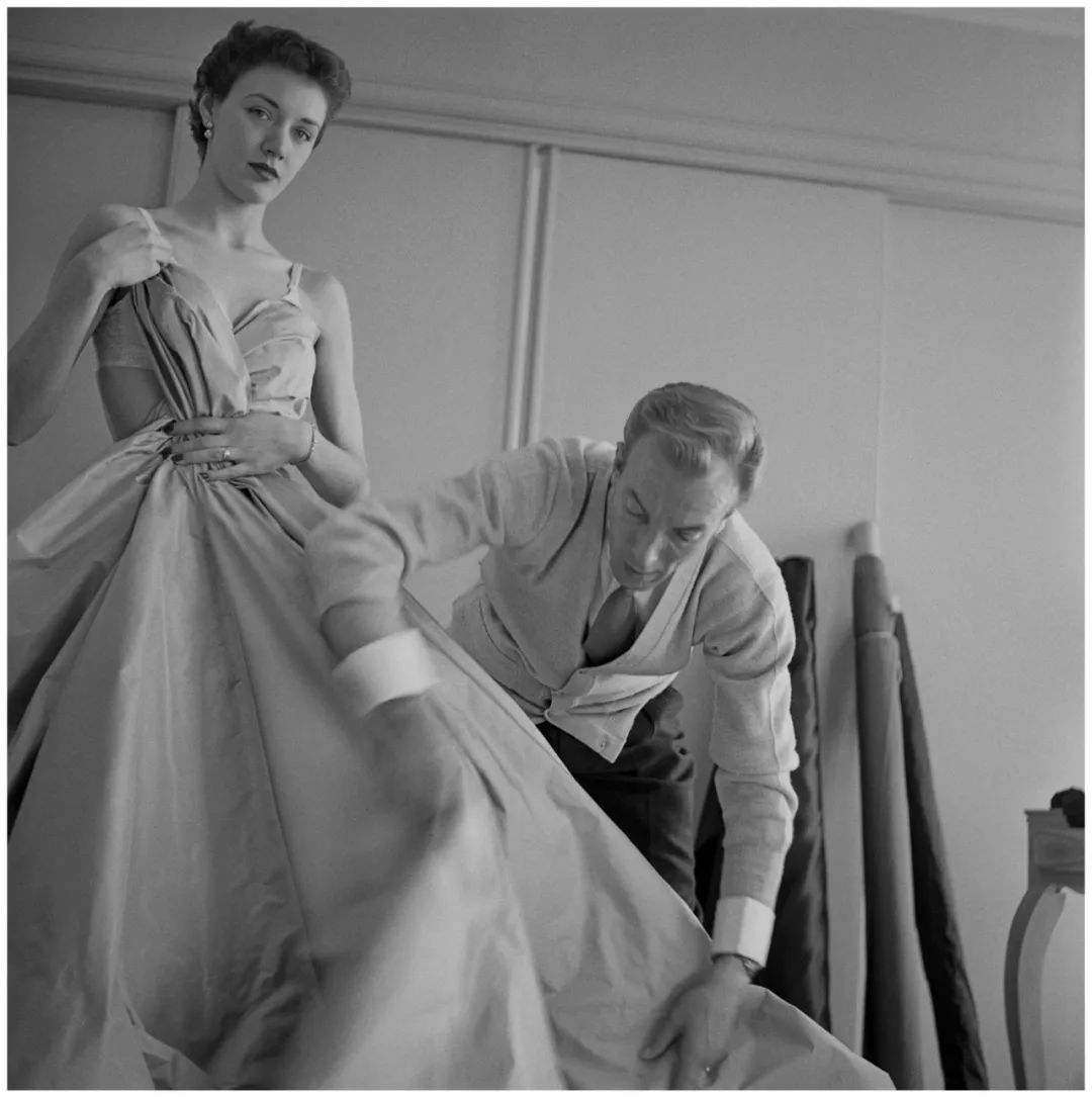 这位香奈儿的死对头，与迪奥先生齐名，打造出最原汁原味的法式优雅