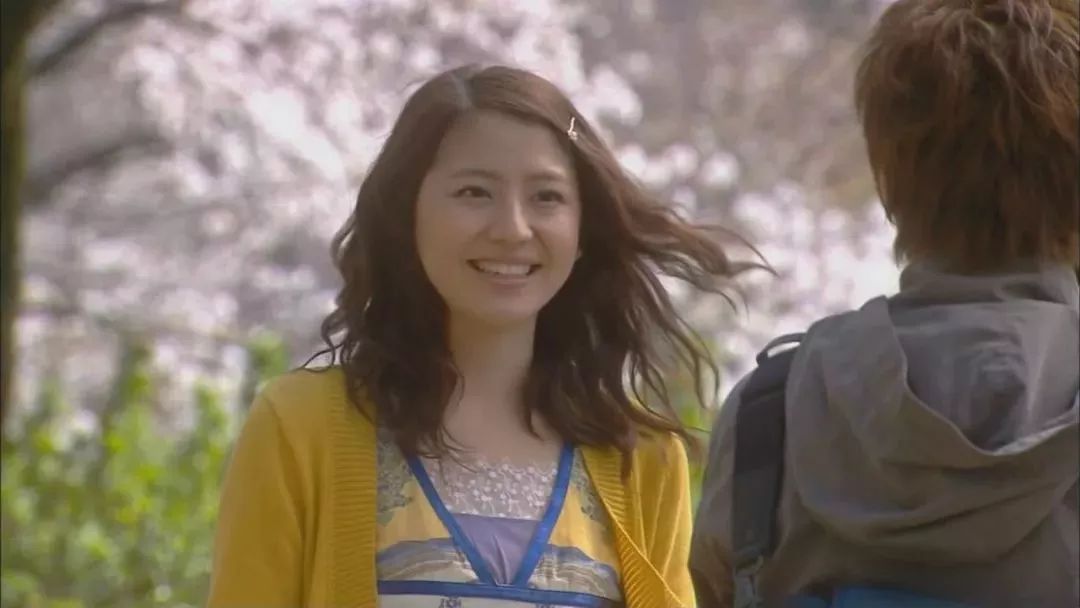 她是日本国民女神却被说变大妈只是因为体重的关系吗？