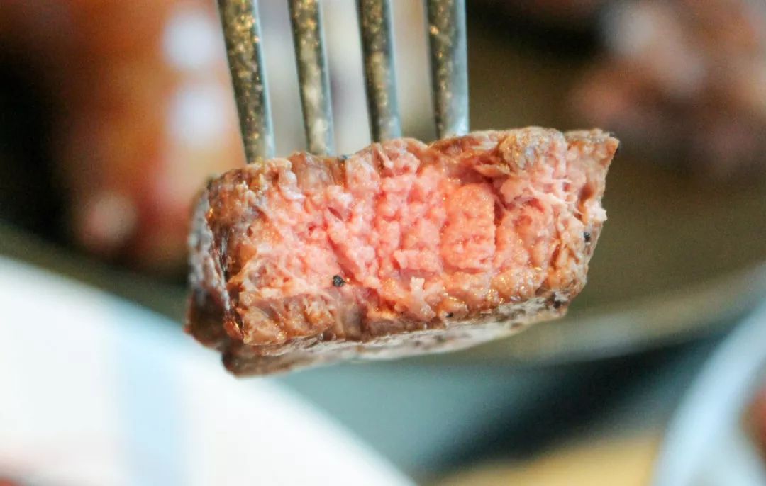 ¥498起/2位|西湖畔传奇酒店!6种口味小龙虾+美国生蚝+澳牛不限量!千岛湖啤酒尽情畅饮