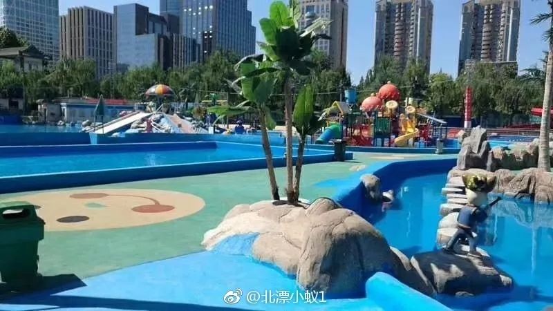 这个夏天必去的十大水上乐园,京城第一浪水上乐园