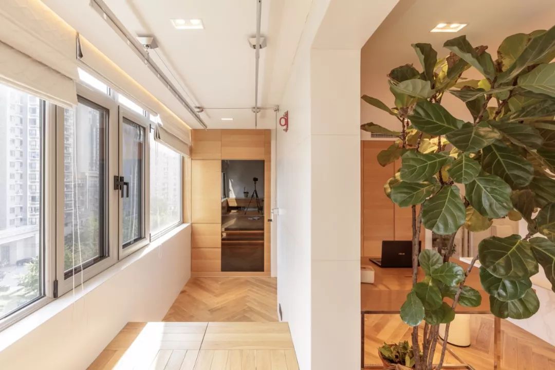 小面积客厅阳台改书房装修效果图,客厅书房阳台一体装修效果图欣赏