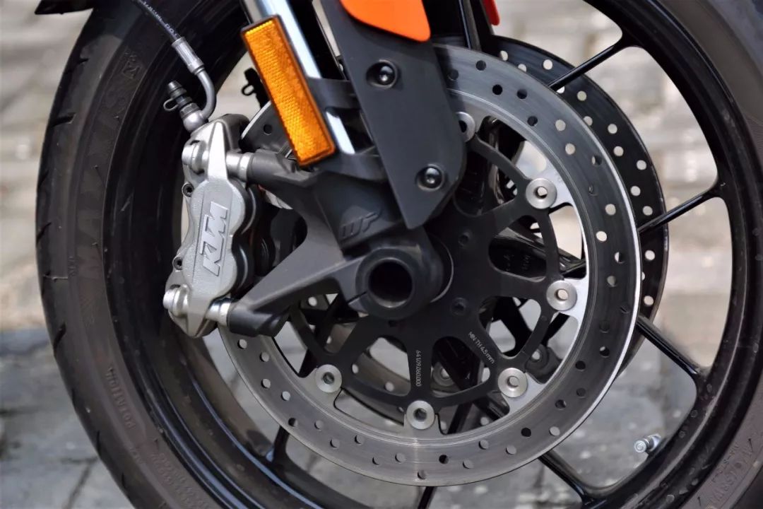 ktm790duke哪一年的车好一点,ktm790duke用车感受