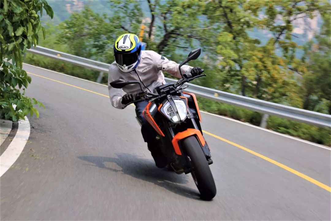ktm790duke哪一年的车好一点,ktm790duke用车感受