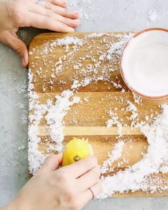 砧板抹油不会发霉,砧板不发霉的小技巧