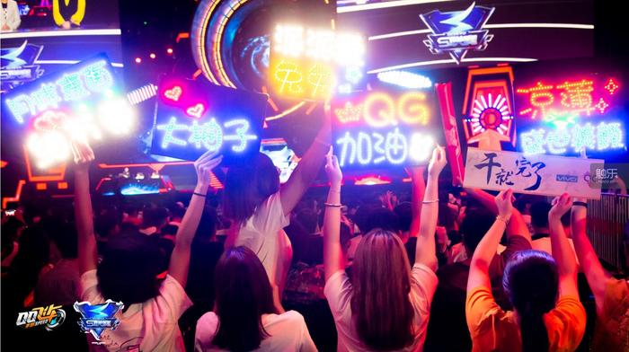 qq飞车现在的玩家人数,qq飞车玩家人数有多少亿