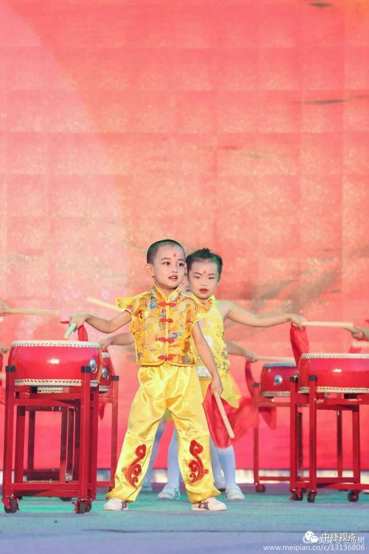 礼赞新中国讴歌新时代——2019年中捷产业园区第十二届消夏晚会盛大启幕