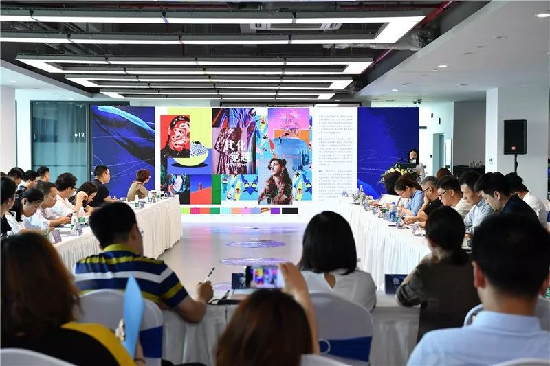 热点|斩获与未来谈时尚的底气！2020/21秋冬中国纺织面料流行趋势提案会专业来袭