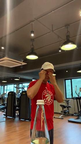 给你们带来不一样的踢瓶盖挑战,踢瓶盖挑战玩一玩入口