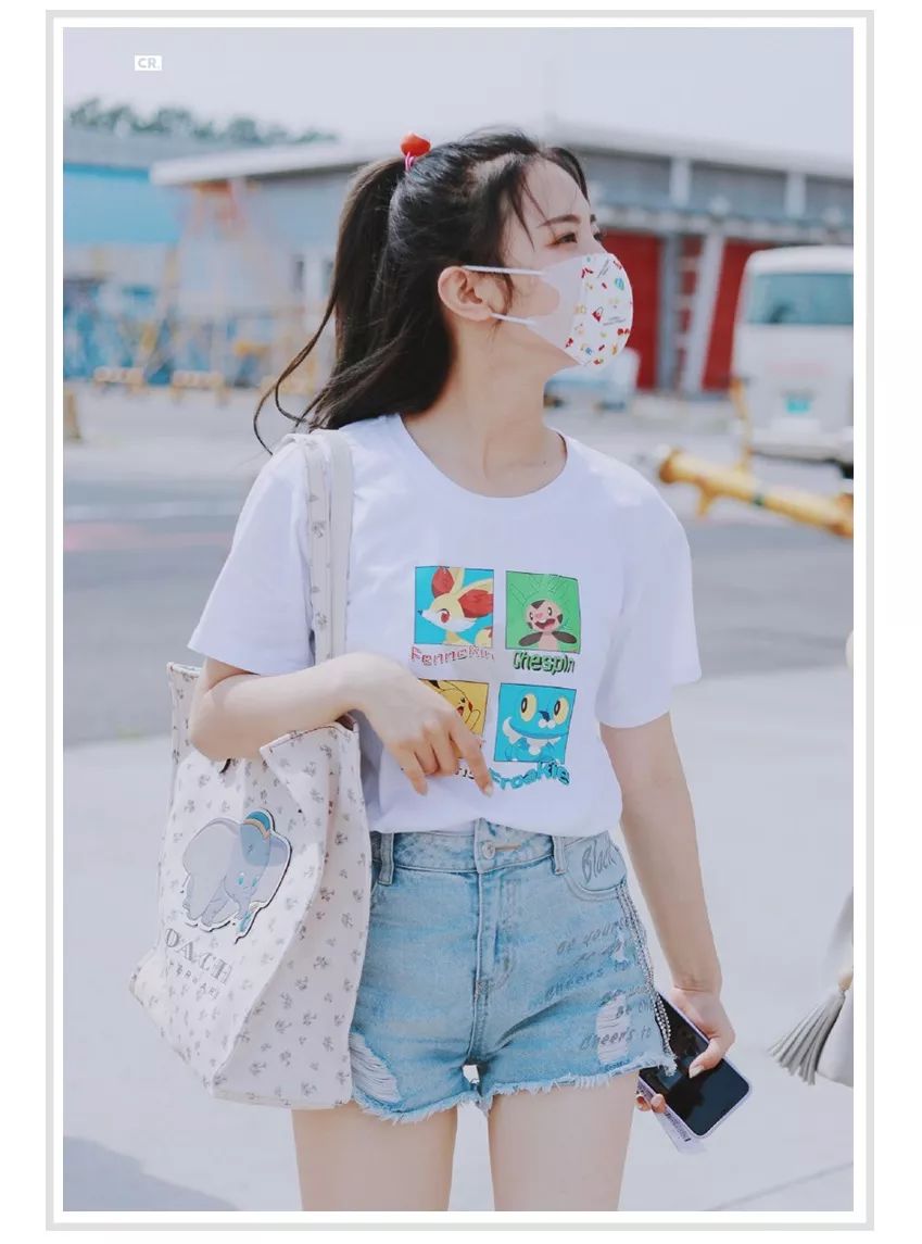 欧阳娜娜张子枫生日礼物,张子枫欧阳娜娜杂志同款衣服