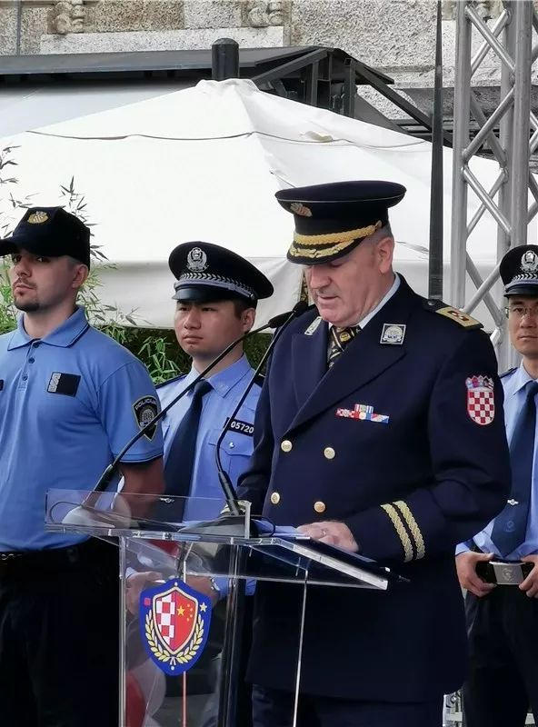 骄傲！8名扬州警察现身克罗地亚，惊艳亮相世界舞台