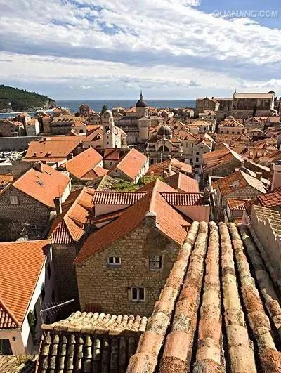 骄傲!8名扬州警察现身克罗地亚,惊艳亮相世界舞台