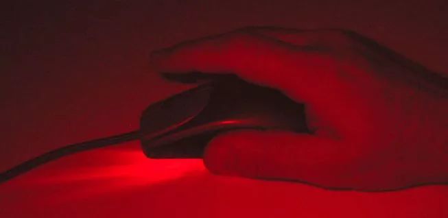 鼠标电路板工作原理,无线鼠标的工作原理