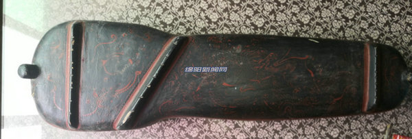 绵阳古琴馆,收藏汉代古琴