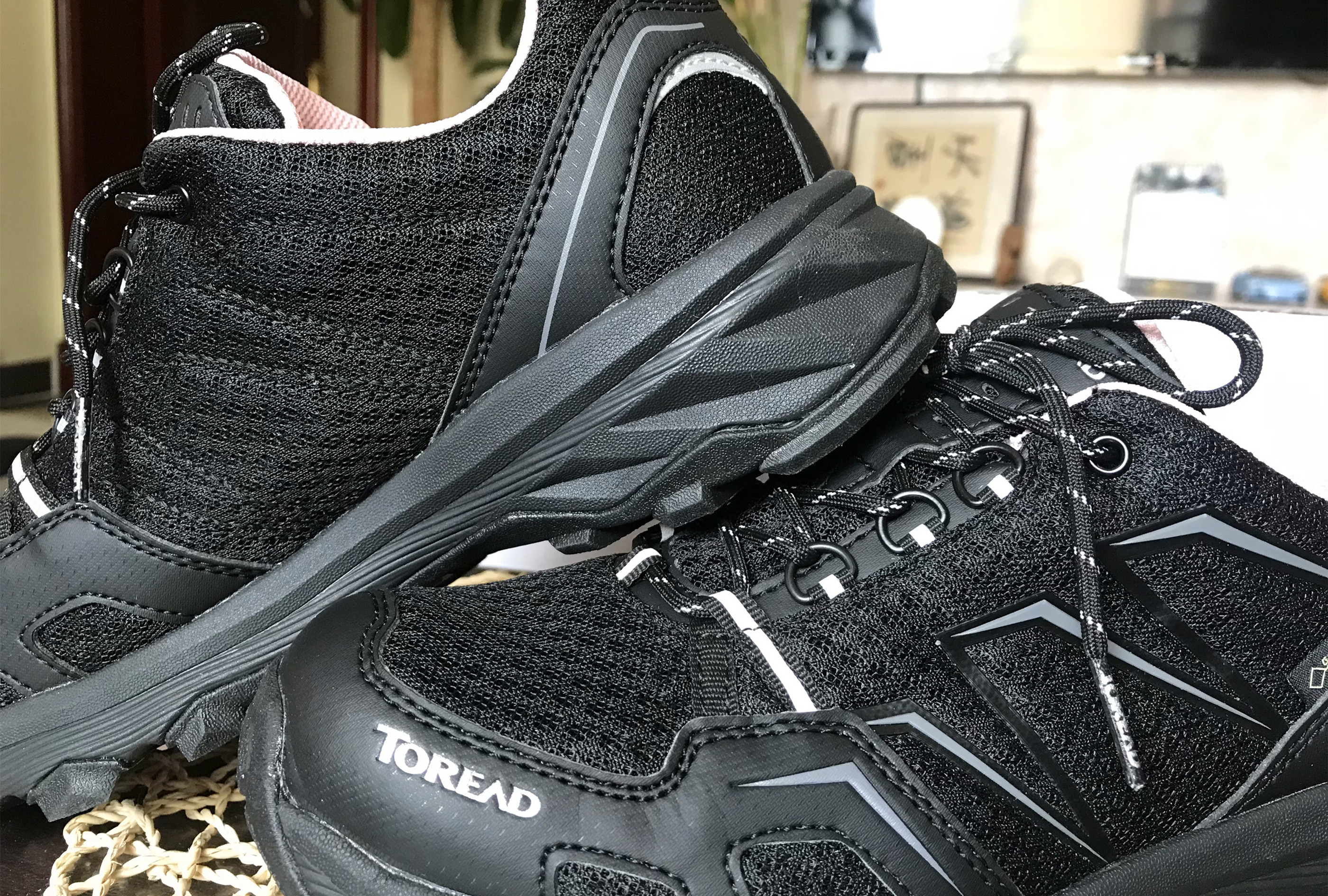 探路者户外登山鞋goretex,探路者和北面的登山鞋对比