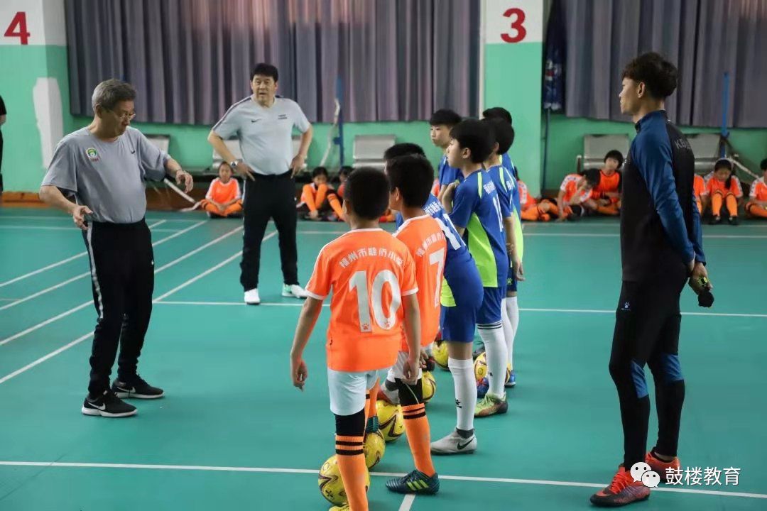 牛蛙冠军,牛娃考了100分乐翻天