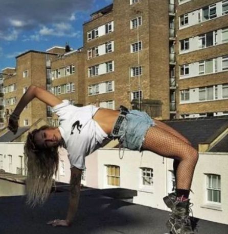 小贝儿子布鲁克林被嘲讽,布鲁克林贝克汉姆为什么被吐槽