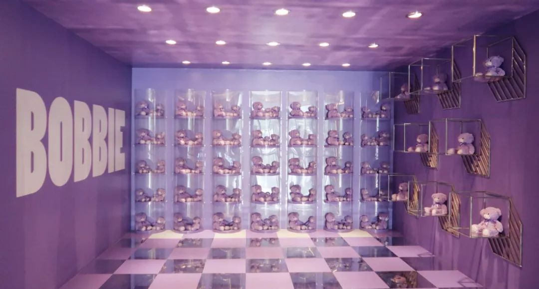 这家商场变酱紫了？风靡全球的薰衣草小熊来袭，带来高颜值打卡空间