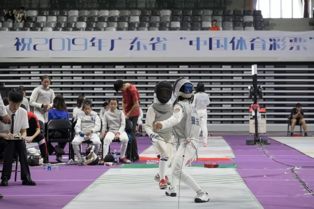 少年击剑比赛完整版,击剑青年锦标赛