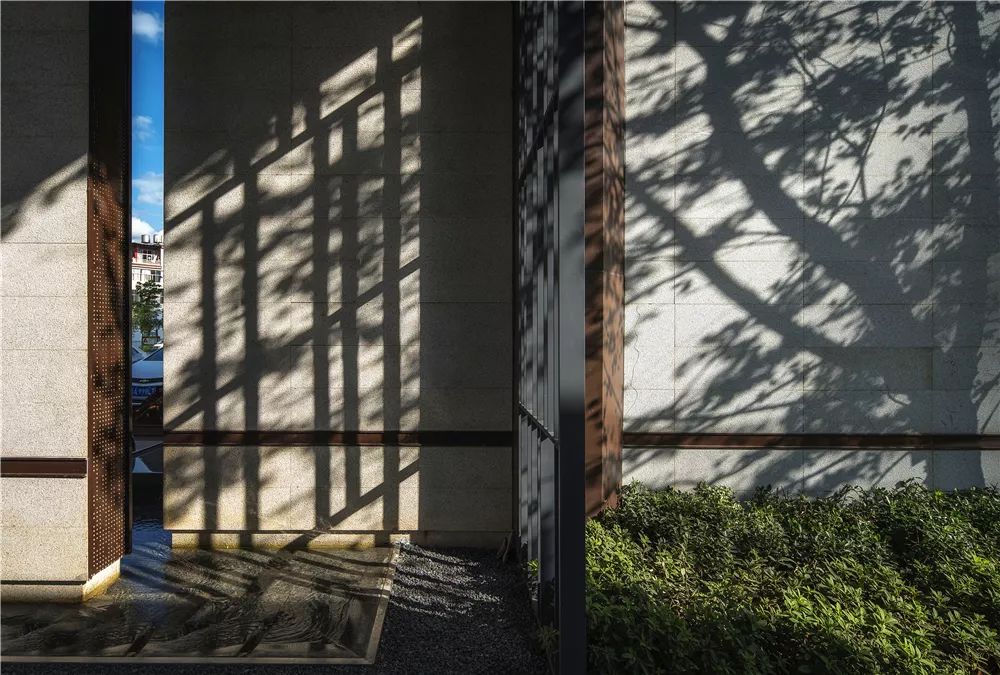 昆明中梁首府最新进展,昆明中梁首府风格