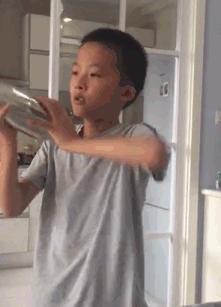 天呐，才10岁！江阴这个姓*党**的男孩火了