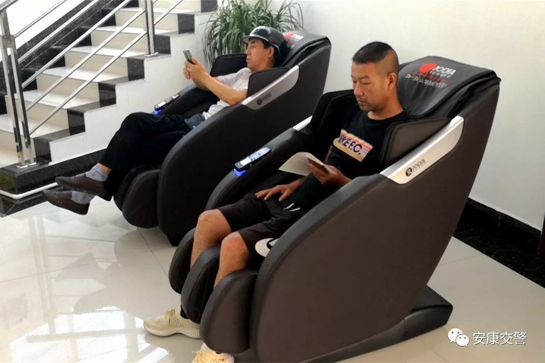 累并快乐着一你所不知的车管民警工作的一天