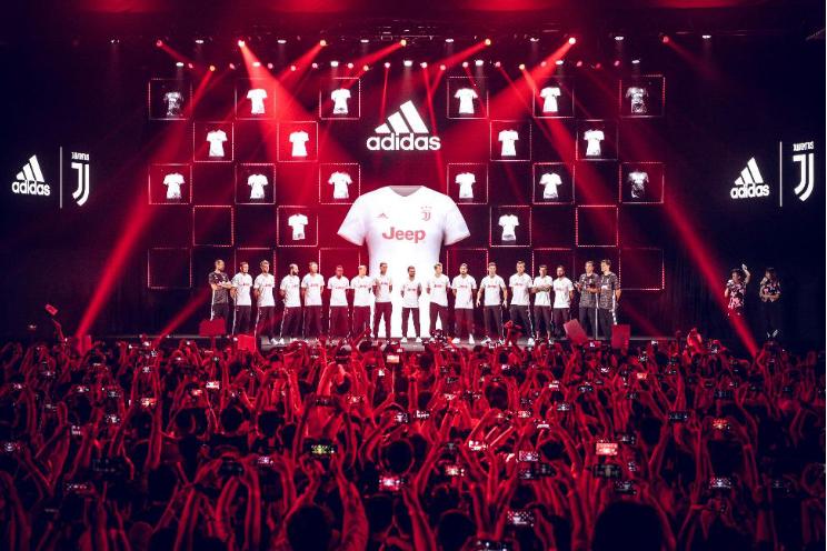 尤文图斯球衣客场2020-2021欧冠,尤文图斯新球场开幕