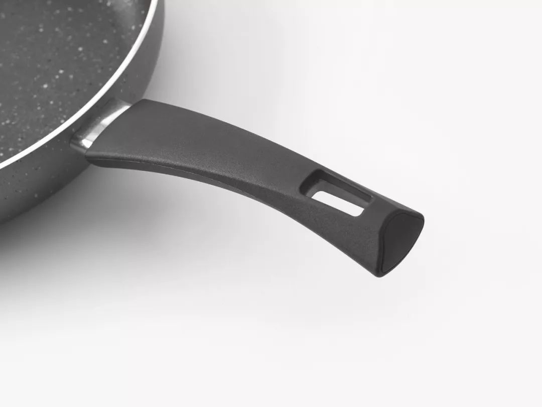 一条精选|300元不到,买了两口意大利的火山岩锅,做菜不粘还少油烟