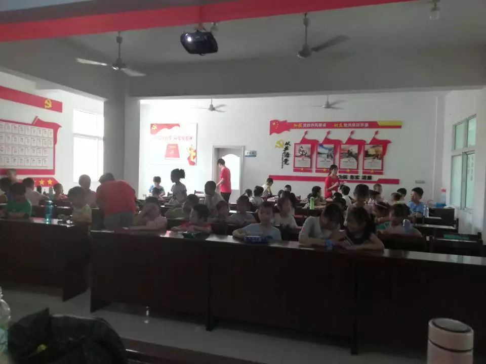 青佑之光志愿,三下乡服务志愿者活动怎么报名