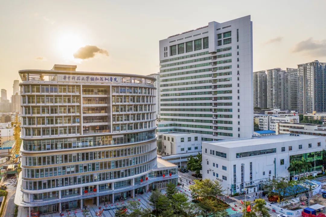 南山医院新门诊综合楼明日启用~收好这张楼层分布图～