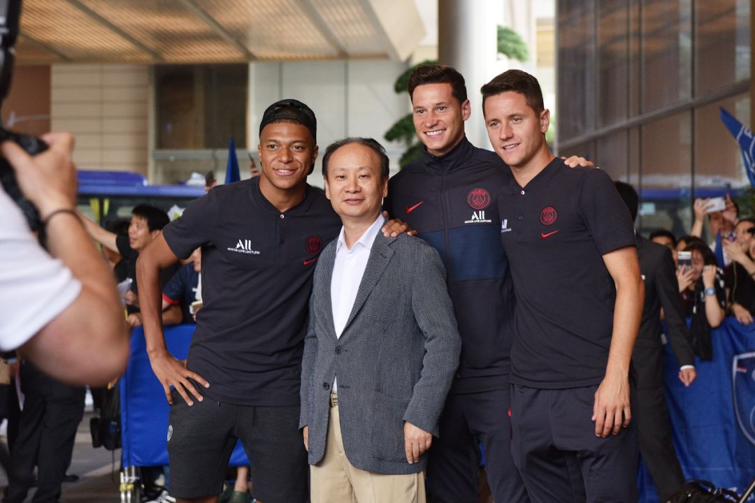 巴黎圣日耳曼内马尔姆巴佩跳舞,巴黎圣日耳曼姆巴佩内马尔圣诞