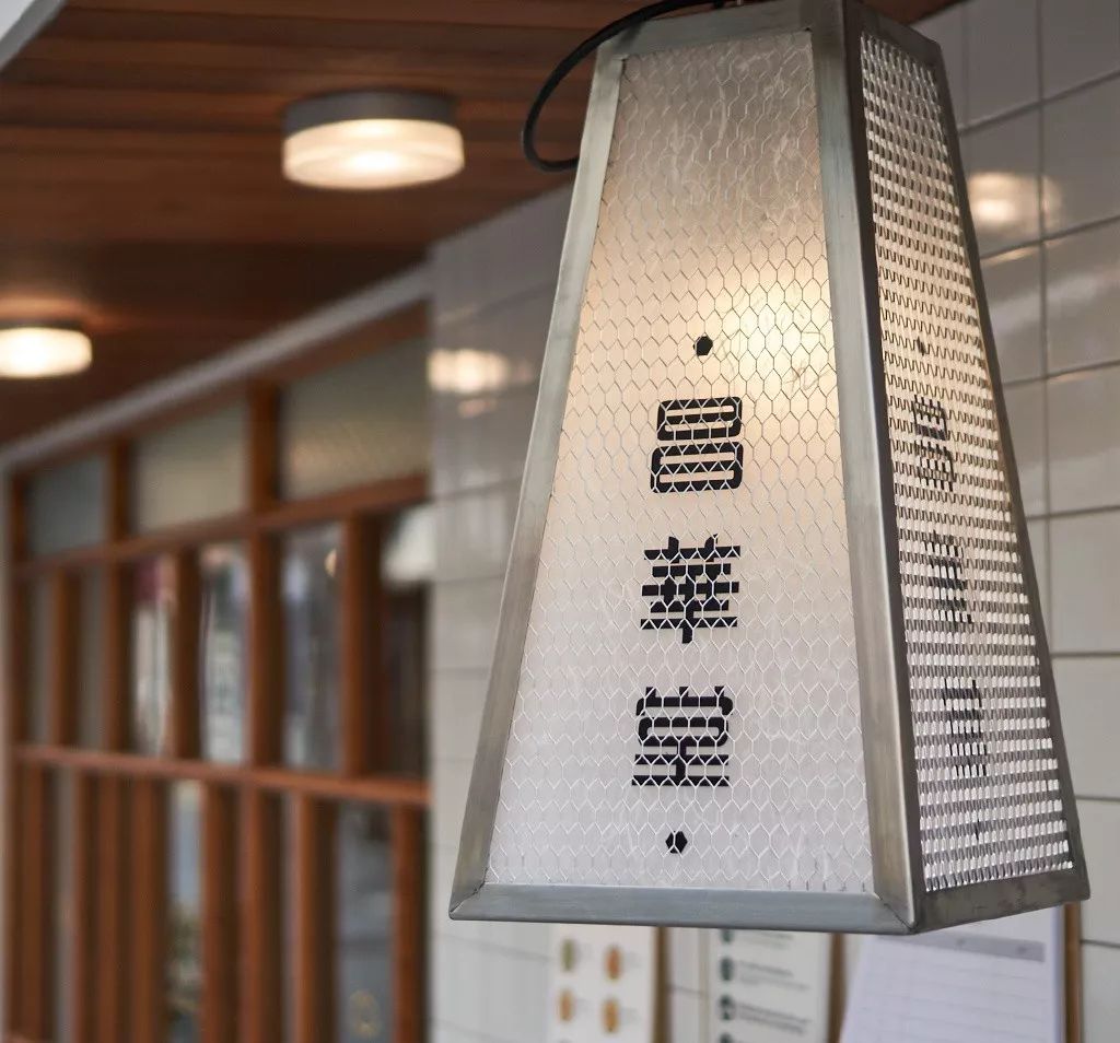 iu德鲁纳女社长,iu德鲁纳酒店歌曲anotherday