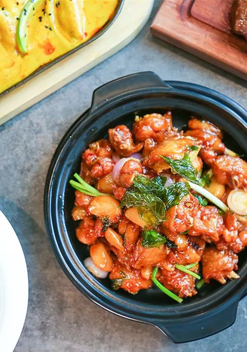 等了3年，这家神店终于开进东区，西餐+中餐+泰餐…1秒吃出国际感