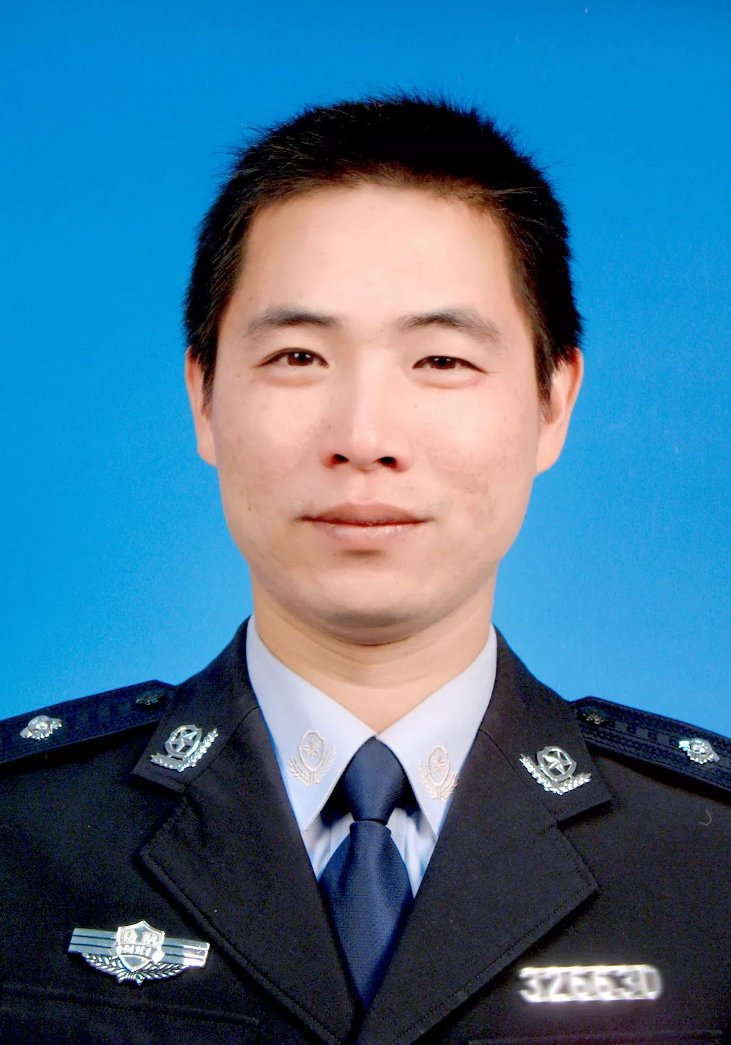 八一特辑不忘历史才勇往直前,八一特辑退伍