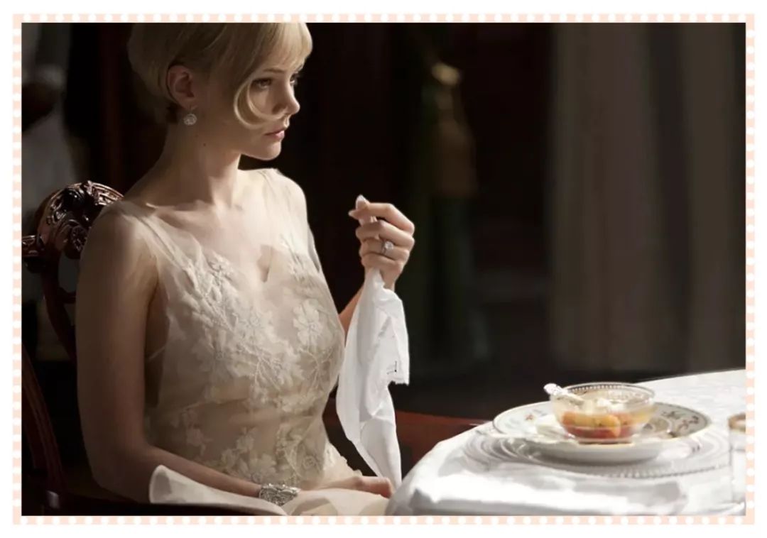 不用节食减肥穿什么衣服 (不用减肥怎么穿)