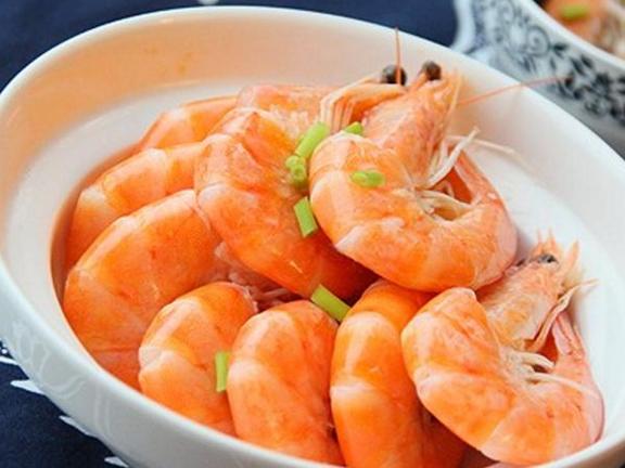 鲜虾怎么处理才能清水煮,鲜虾用水煮就大错特错