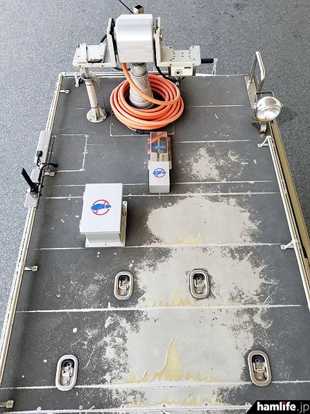 「火腿专题」雅虎拍卖一台丰田4驱广播转播车，配电动天线伸缩杆天线，价格1万日元起拍