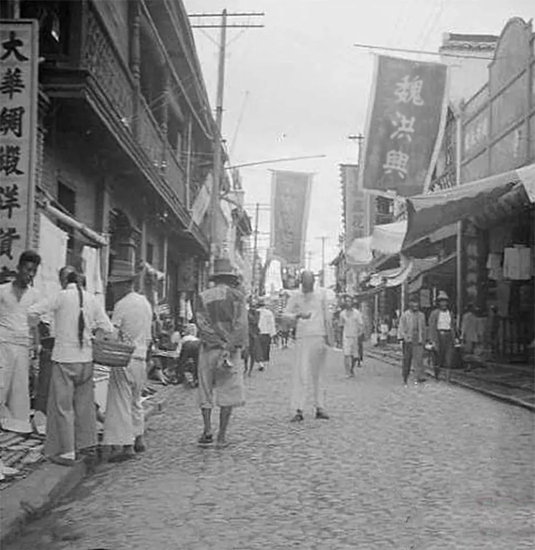 秦淮小吃街附近有什么好吃的,老秦淮推荐美食有哪些