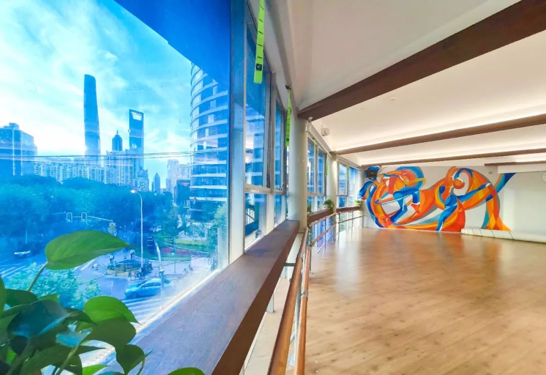 【居行】酒吧/轰趴/密室，陆家嘴隐藏的宝藏“后街”，约吗？