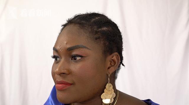 非洲女博士在河南做网络主播卖假发学习经商赚钱帮助穷人