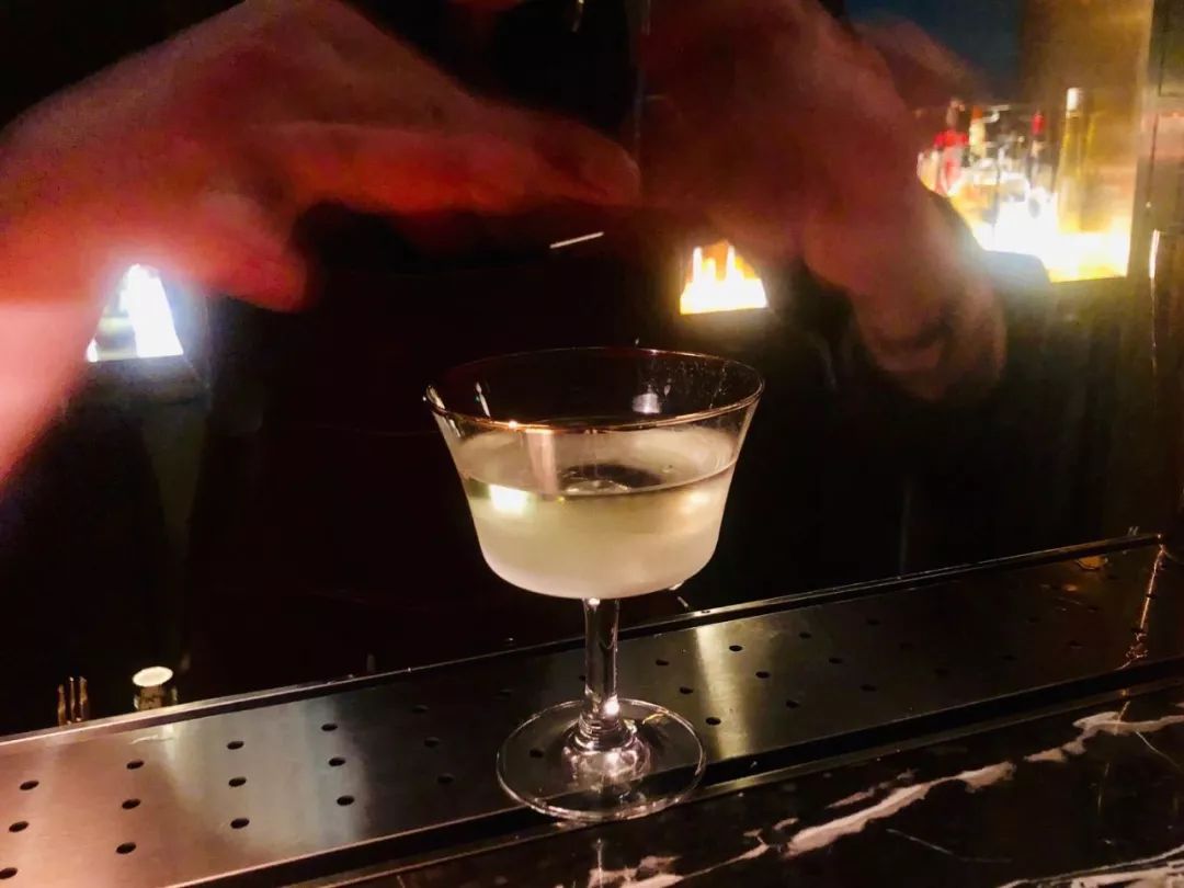 酒吧的微醺感,酒吧微醺感