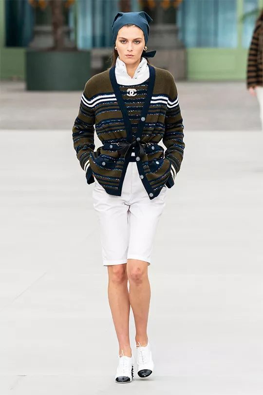 衣橱里都是“爸爸式”衣服？！我终于变成了我妈眼中嫁不出的亚子...|衣帽间