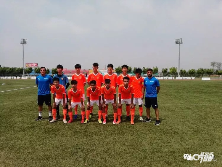 点赞汕尾少年足球队夺全国赛桂冠,中国少年足球场外点赞获得冠军