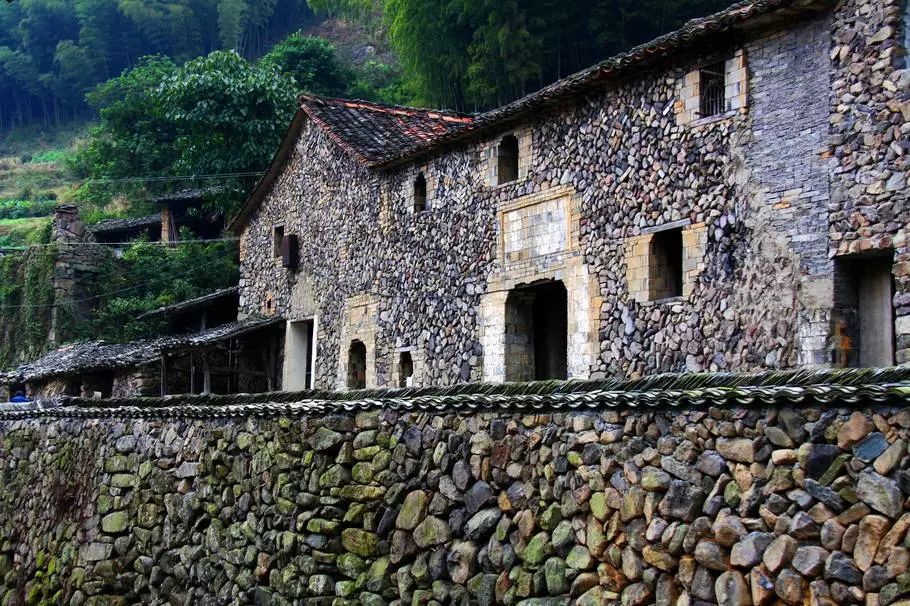 谁说江南无金秋？这座高铁直达的小县城靠一间仙气民宿，就撩到了无数隐居客