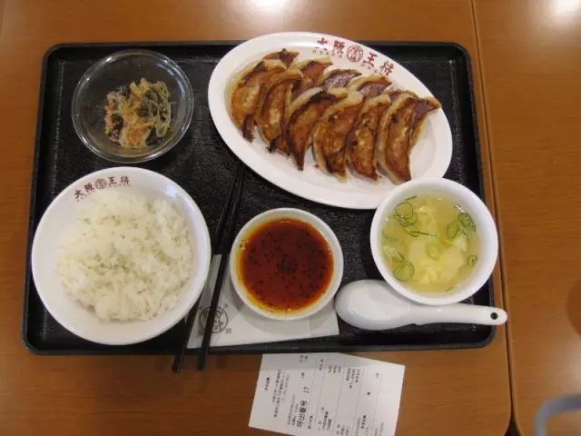 日本人吃什么馅的饺子,日本人教你怎么吃饺子