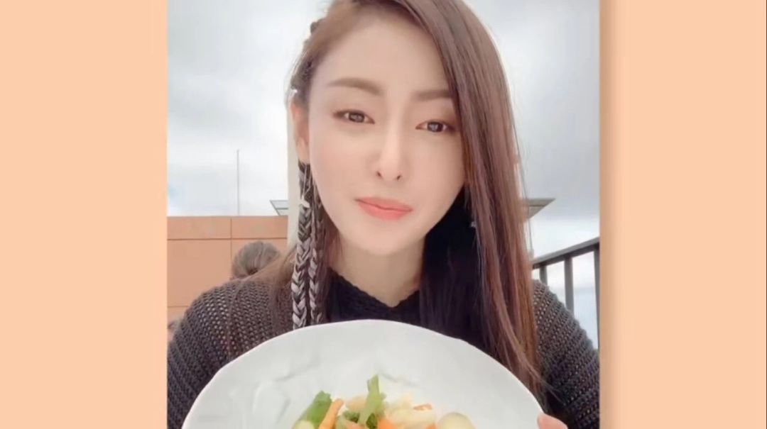 减肥真人秀画风跑偏变吃播？“太子妃”坚守底线不忘初心